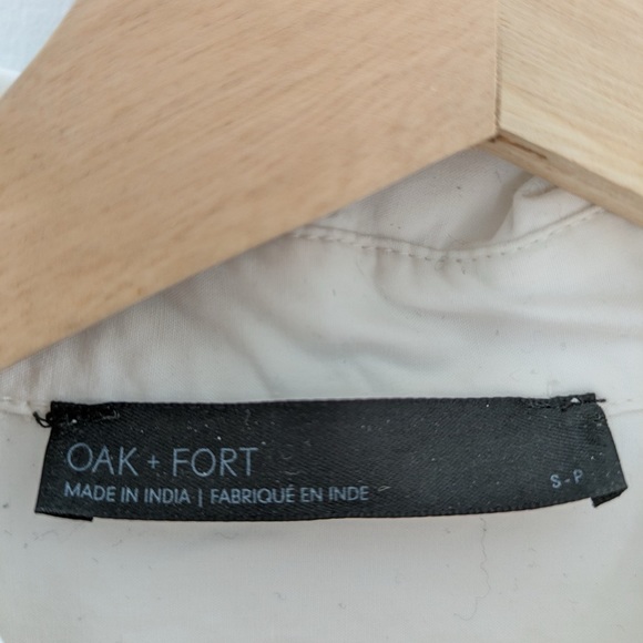 White OAK + FORT button down - Picture 2 of 3
